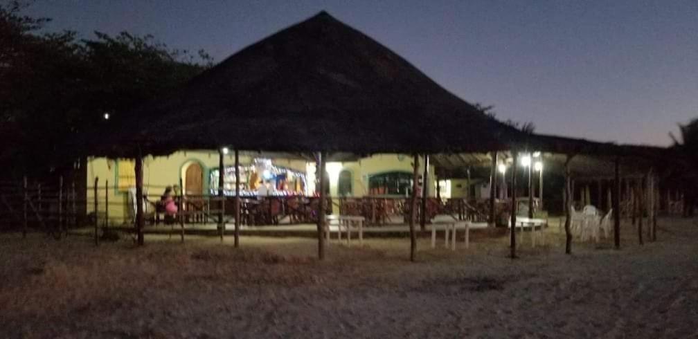 מלון Pic-Nic Beach Corn Island מראה חיצוני תמונה