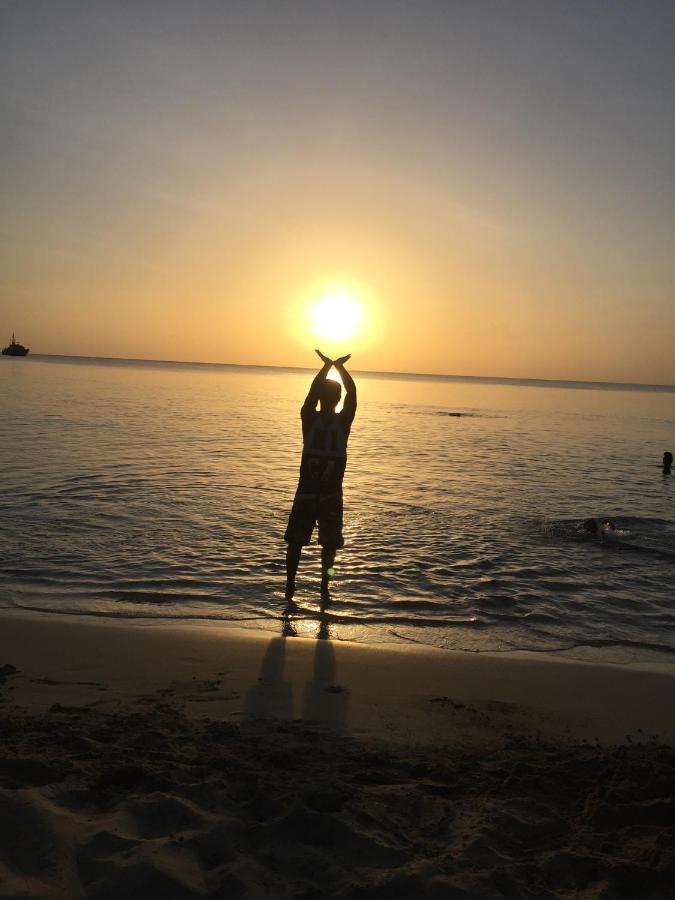 מלון Pic-Nic Beach Corn Island מראה חיצוני תמונה