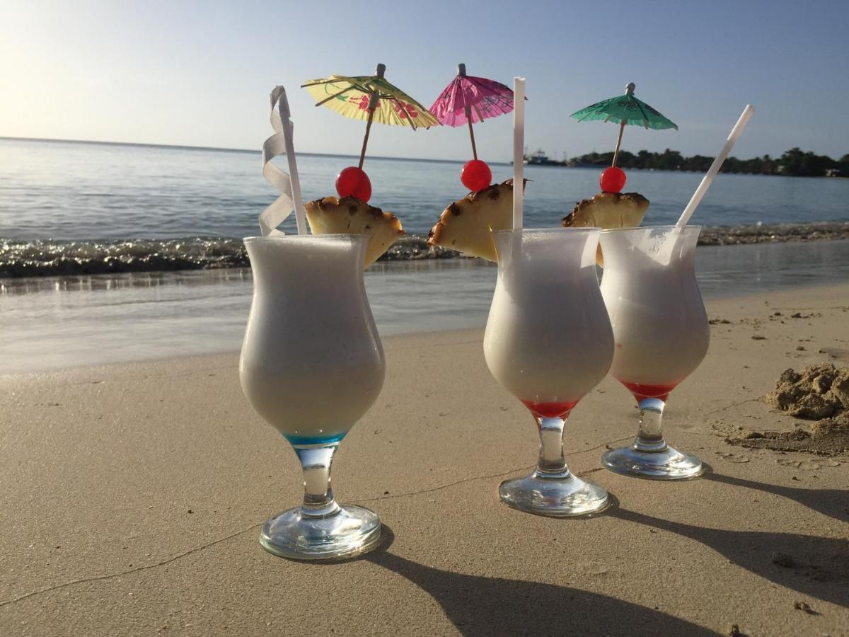 מלון Pic-Nic Beach Corn Island מראה חיצוני תמונה