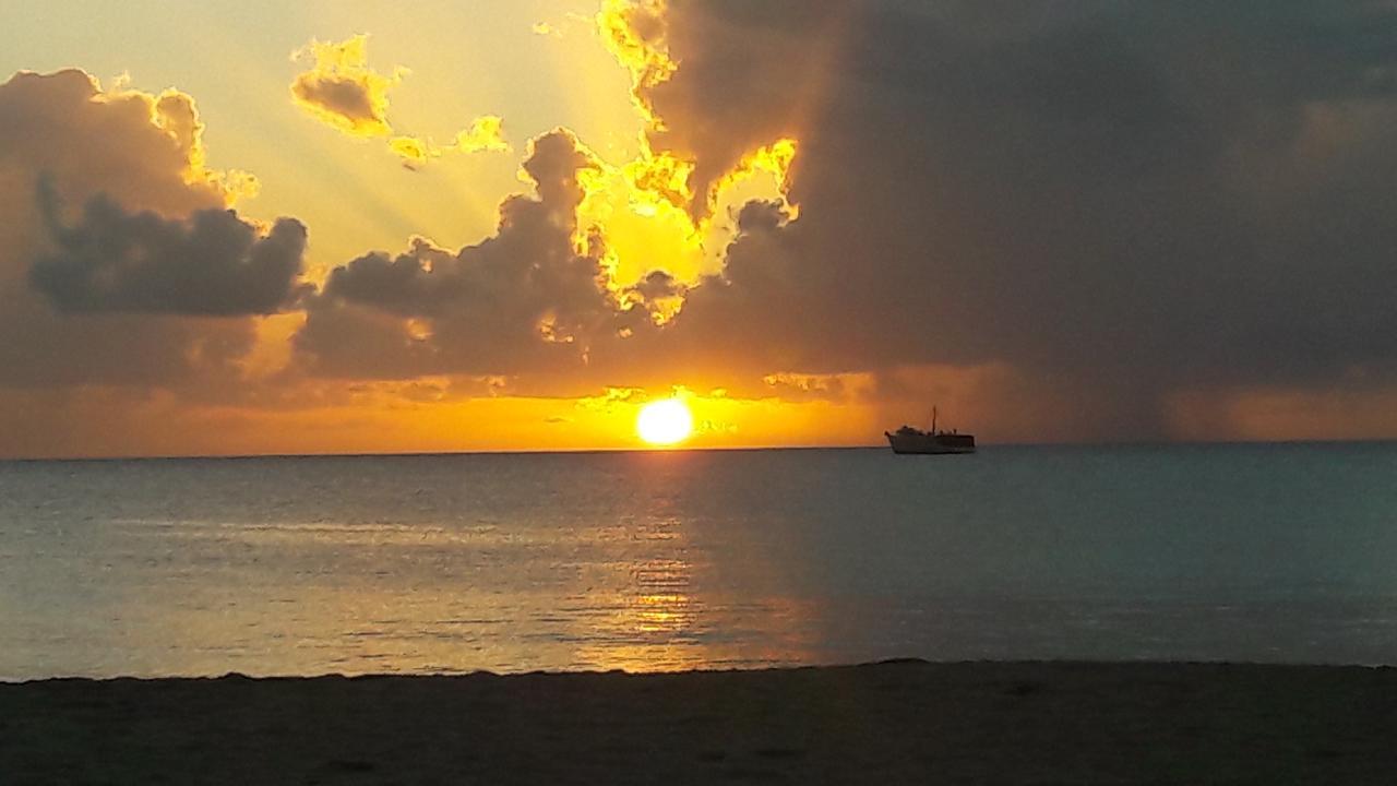מלון Pic-Nic Beach Corn Island מראה חיצוני תמונה